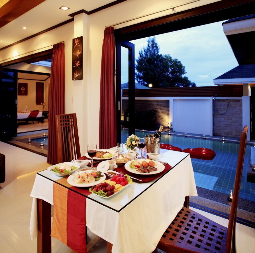 The Iris Pool Villa Rawai Quarto foto