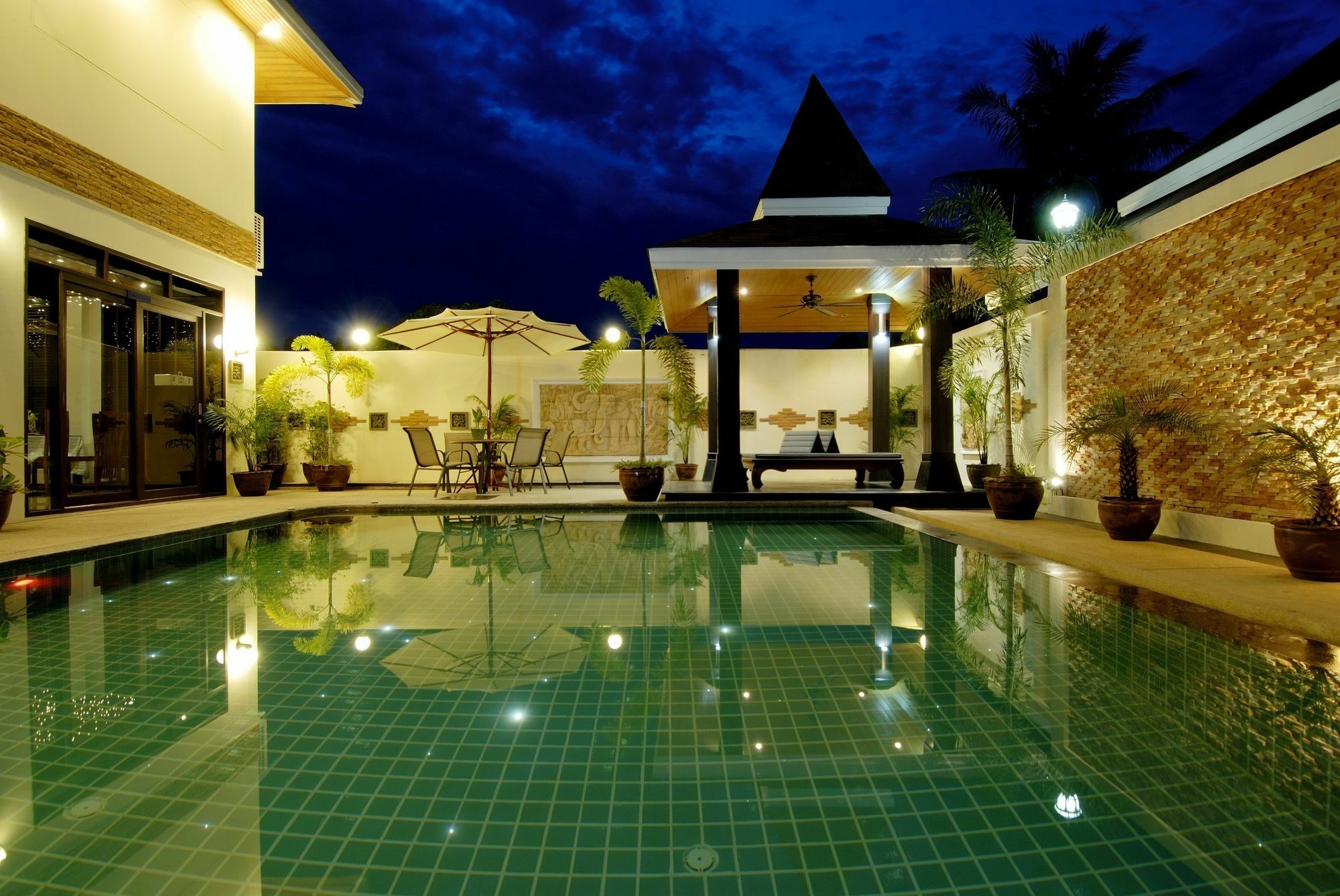 The Iris Pool Villa Rawai Exterior foto